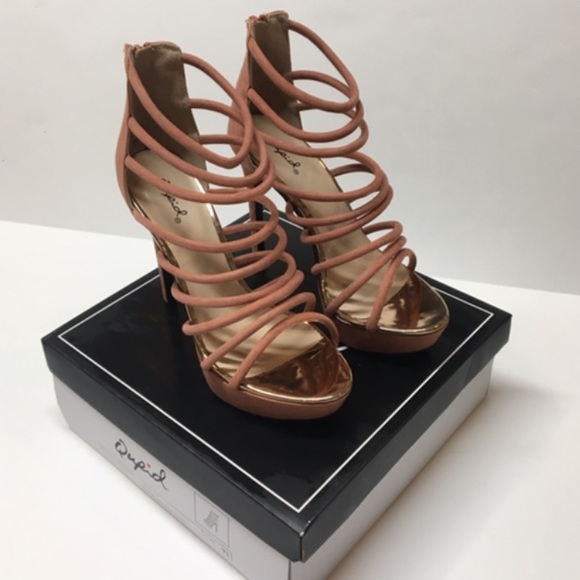 Beautiful Dusty Blush Pink Suede Platform Heel - Picture 8 of 15